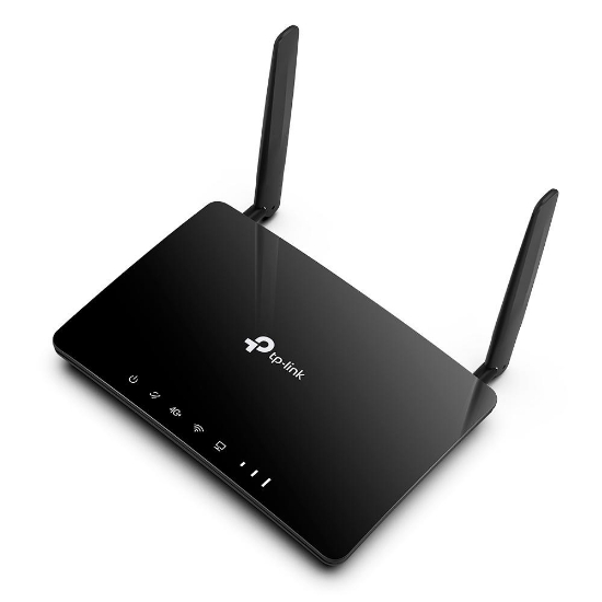 Imagine TP-LINK ROUTER 4G+ AC1200 Dual-Band CAT6 ARCHER MR500, interfata: 1× Porturi LAN/WAN 10/100/1000 Mbps, 3× Porturi LAN 10/100/1000 Mbps, 1× Slot Micro SIM, Dimensiuni: 202 × 141 × 33.6 mm, 2× Antene externe LTE detașabile, Standarde Wireless: IEEE 802.11a/n/ac 5 GHz, IEEE 802.11b/g/n 2.4 GHz, Rata de
